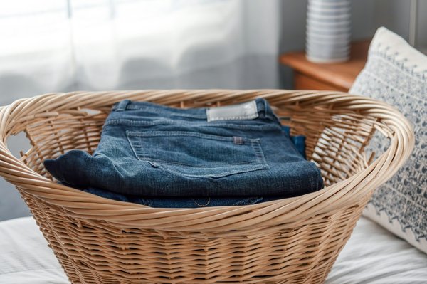 Choisissez votre panier à linge osier : style et praticité